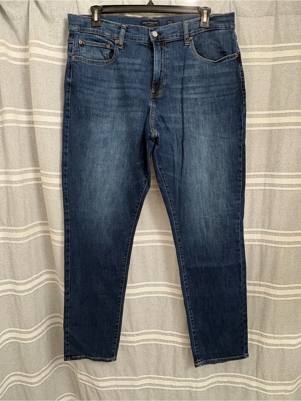 Lucky Brand Men's 410 Athletic Straight Leg Jeans Dark Washed Size 38/34